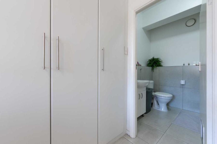 To Let 2 Bedroom Property for Rent in Cape Town City Centre Western Cape